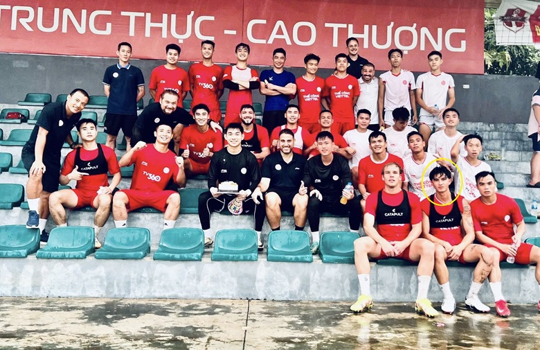 Tiểu Sử và Xuất Thân